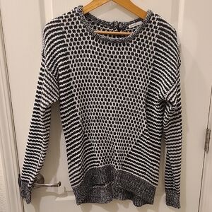 Black and White Patterned Women's Sweater